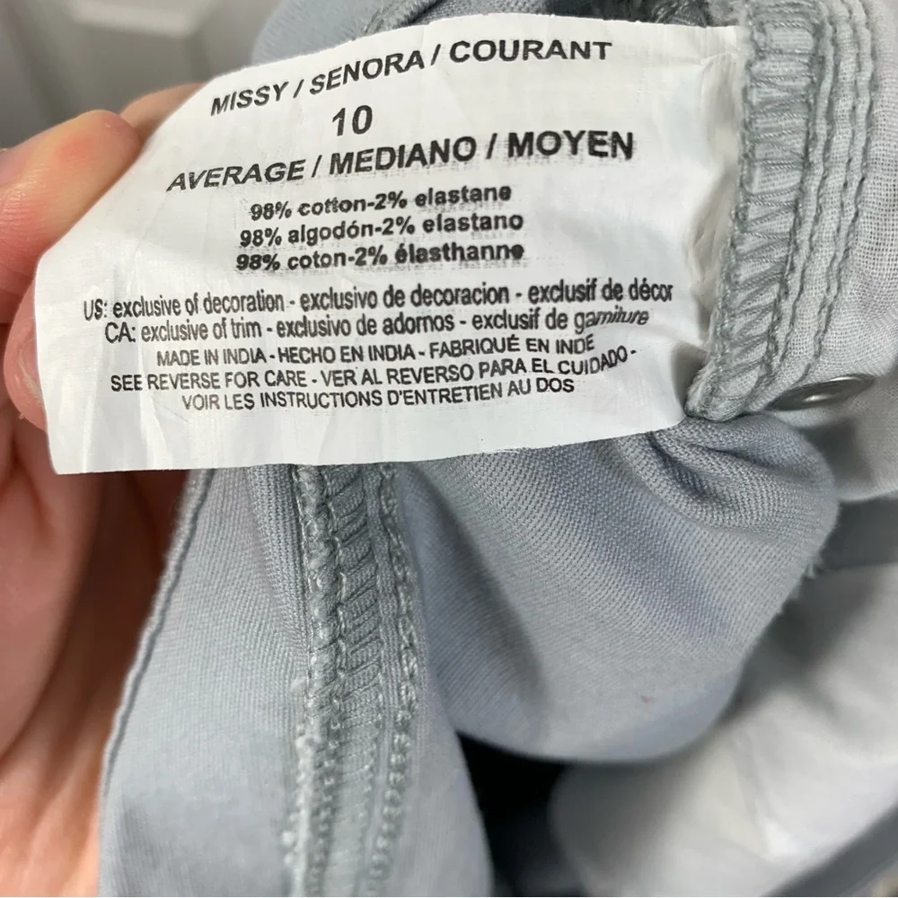 Gloria Vanderbilt Marisa Belted Shorts Gray Size 10 - Picture 4 of 4